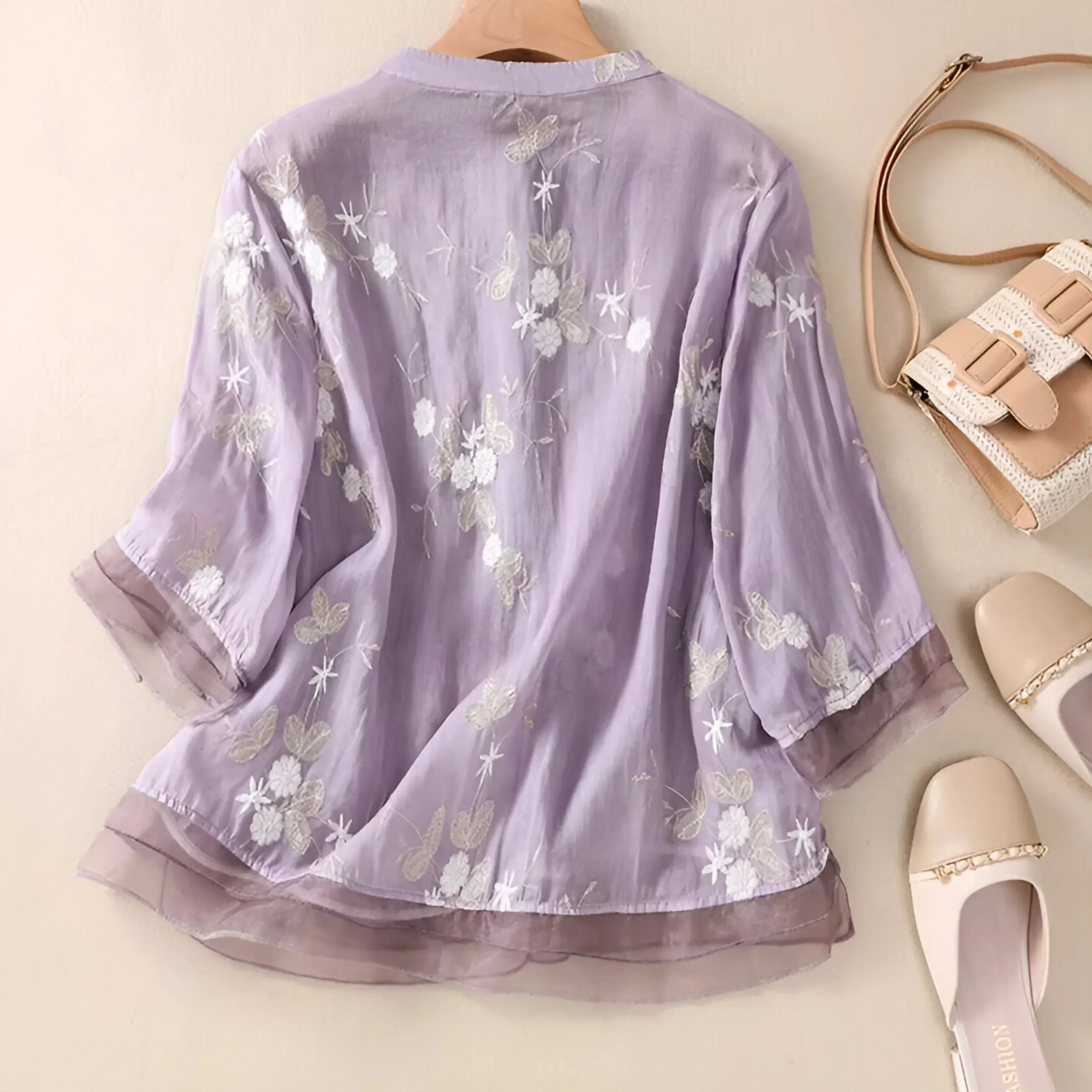 Federica™ | Bluse med Blomsterknapper