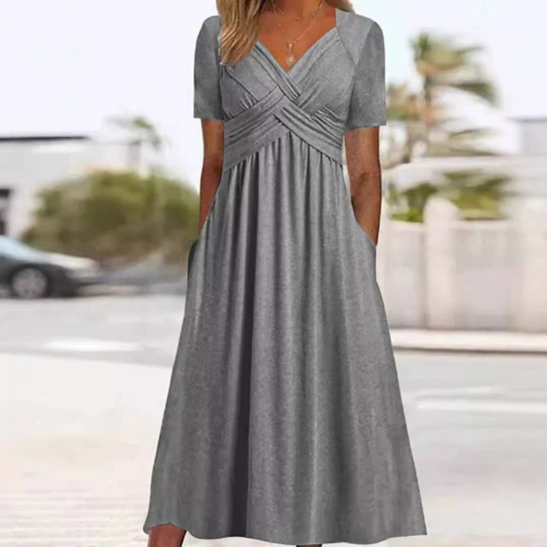 Nicole | Elegant og Slankende Kjole