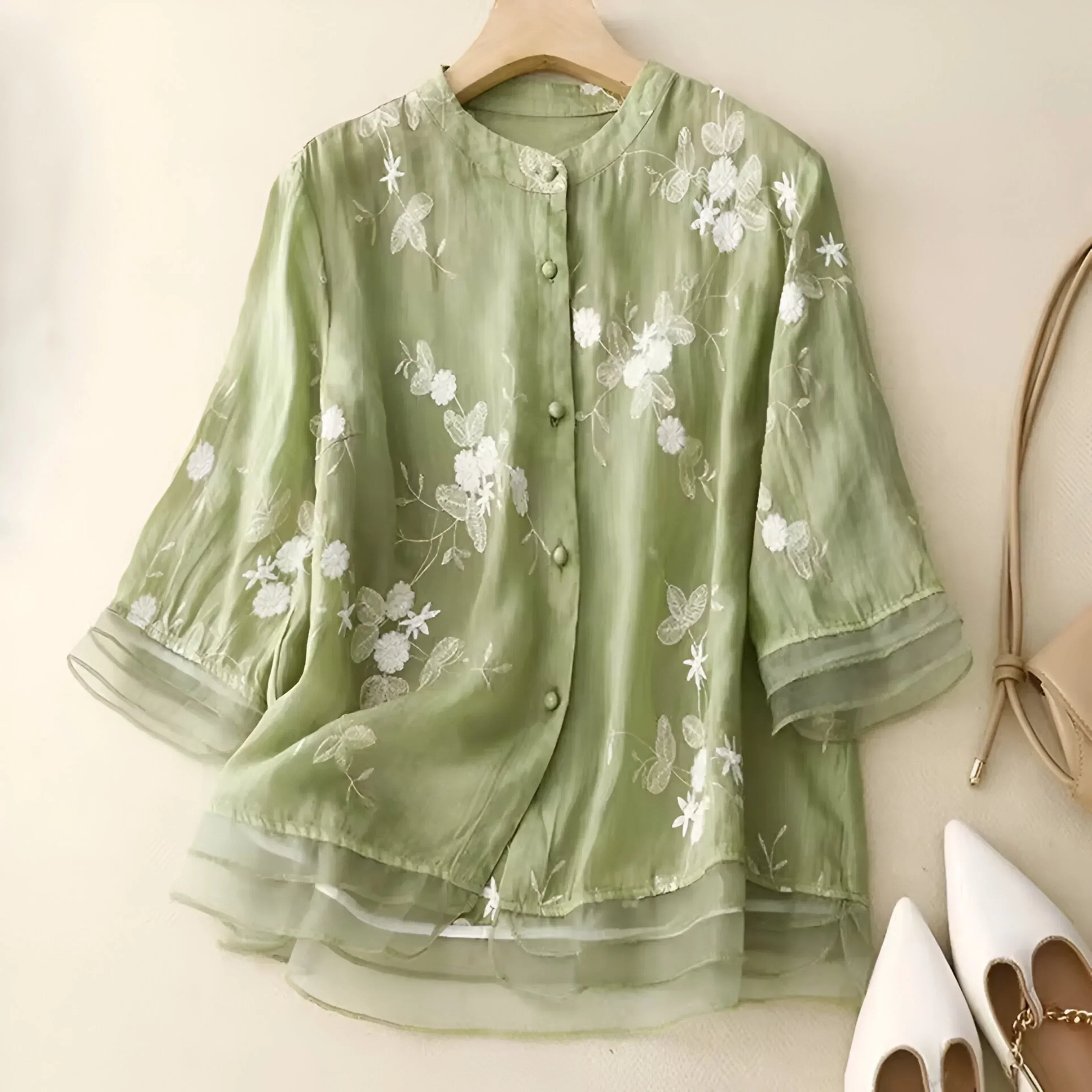 Federica™ | Bluse med Blomsterknapper