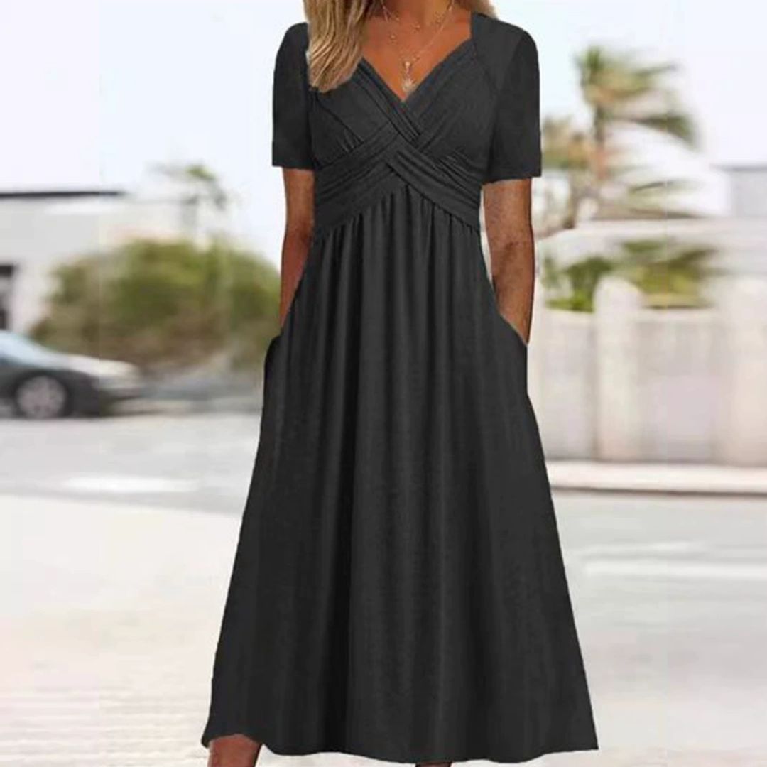 Nicole | Elegant og Slankende Kjole