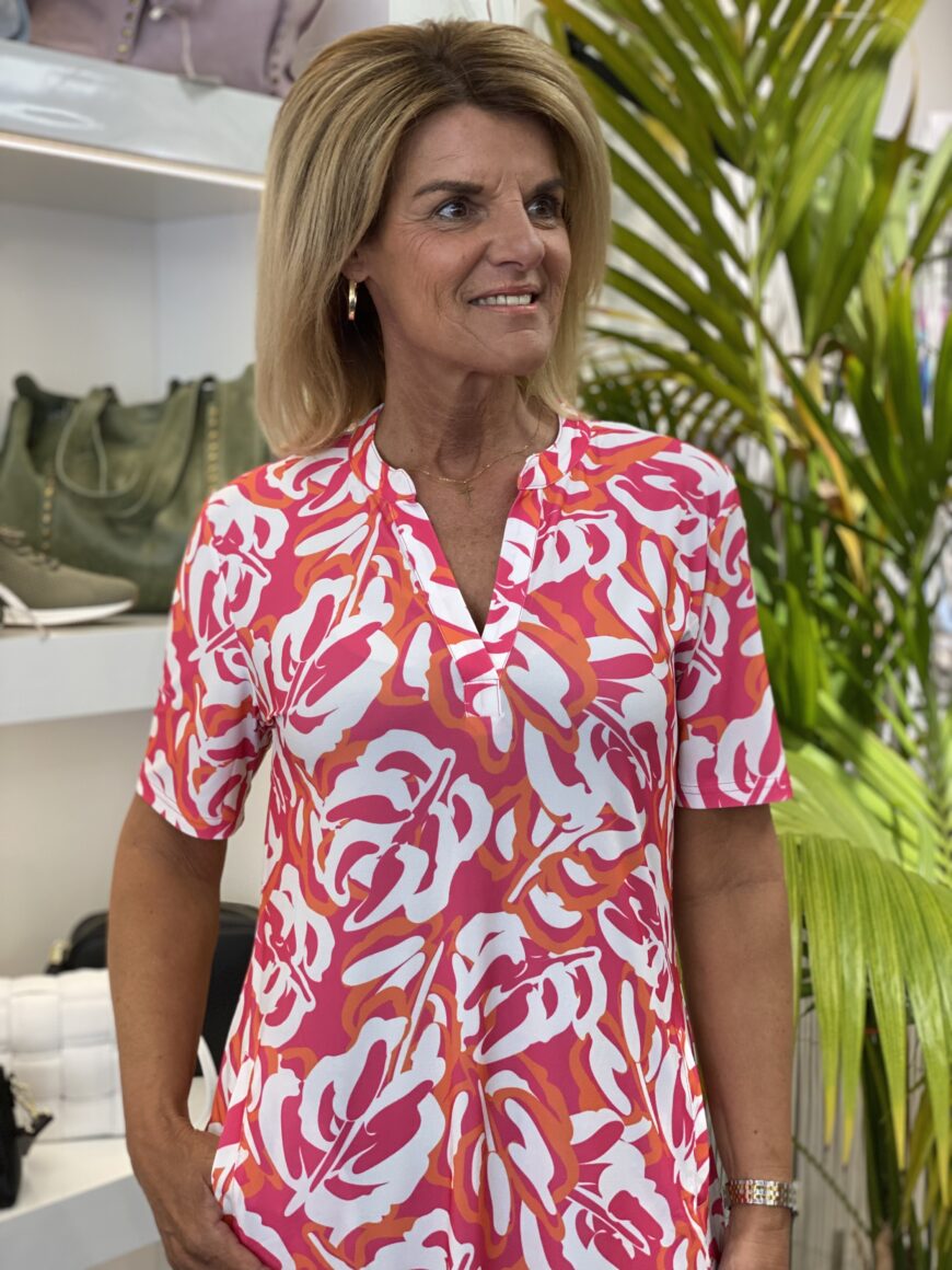 Eleonora™ | Kjole med V-udskæring.