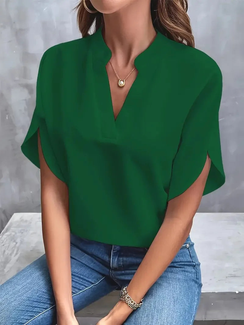 Deborah™ | Blød og Elegant Skjorte med V-Hals