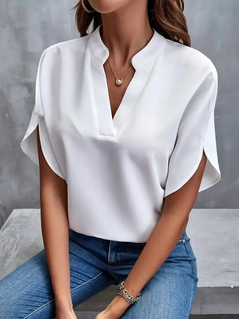 Deborah™ | Blød og Elegant Skjorte med V-Hals
